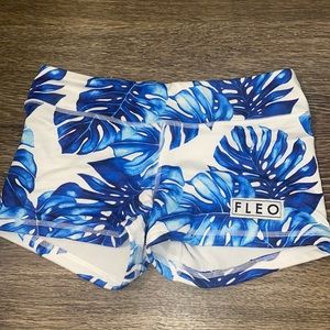 Fleo shorts 3.25 length